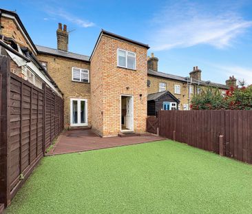Situated along the High Street, this charming 3 bedroom character h... - Photo 5