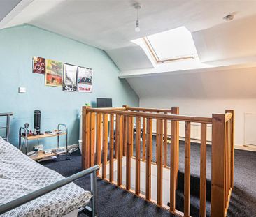 3 bedroom terraced house to rent - Photo 4