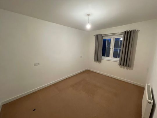 Crymlyn Parc, Neath, SA10 - Photo 1