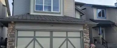 3 Bedrooms house in New Brighton- Calgary(Full house but Basement not Included) | Calgary - Photo 1