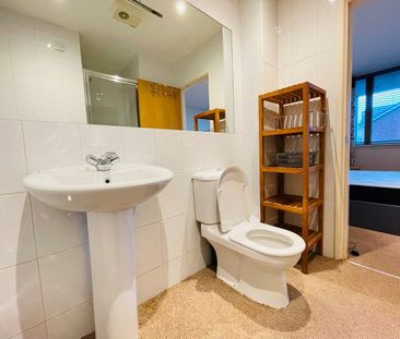 2 Bed Flat, Warwickgate House, M16 - Photo 5