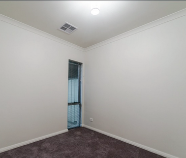 2D Solaia Loop, Woodvale, WA - Photo 6