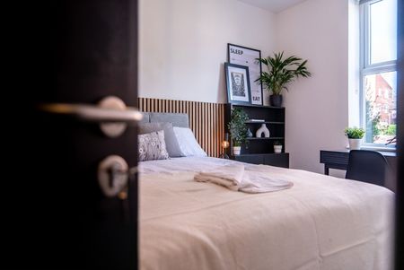 Room in a Shared House, Clifton Street, NG9 - Photo 2