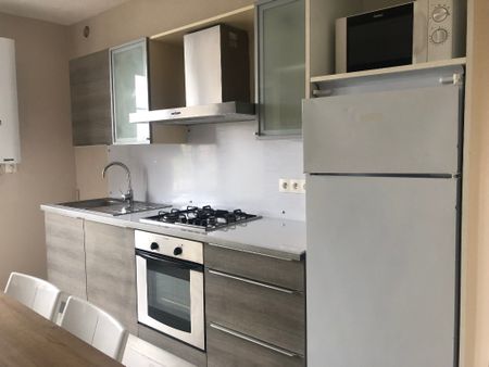 Location Appartement 2 pièces 31m² - Photo 2