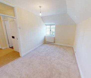 2 bedroom semi-detached house to rent - Photo 4