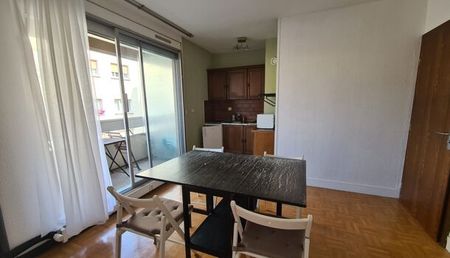 Appartement 1 pièces 29m2 REIMS 559 euros - Photo 3