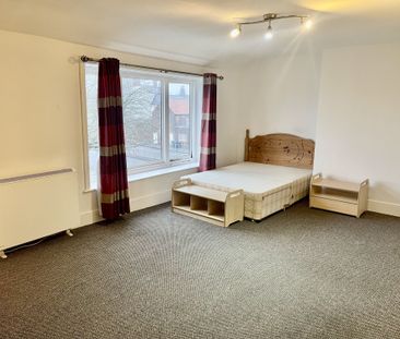 Wide Bargate, Boston - Photo 1