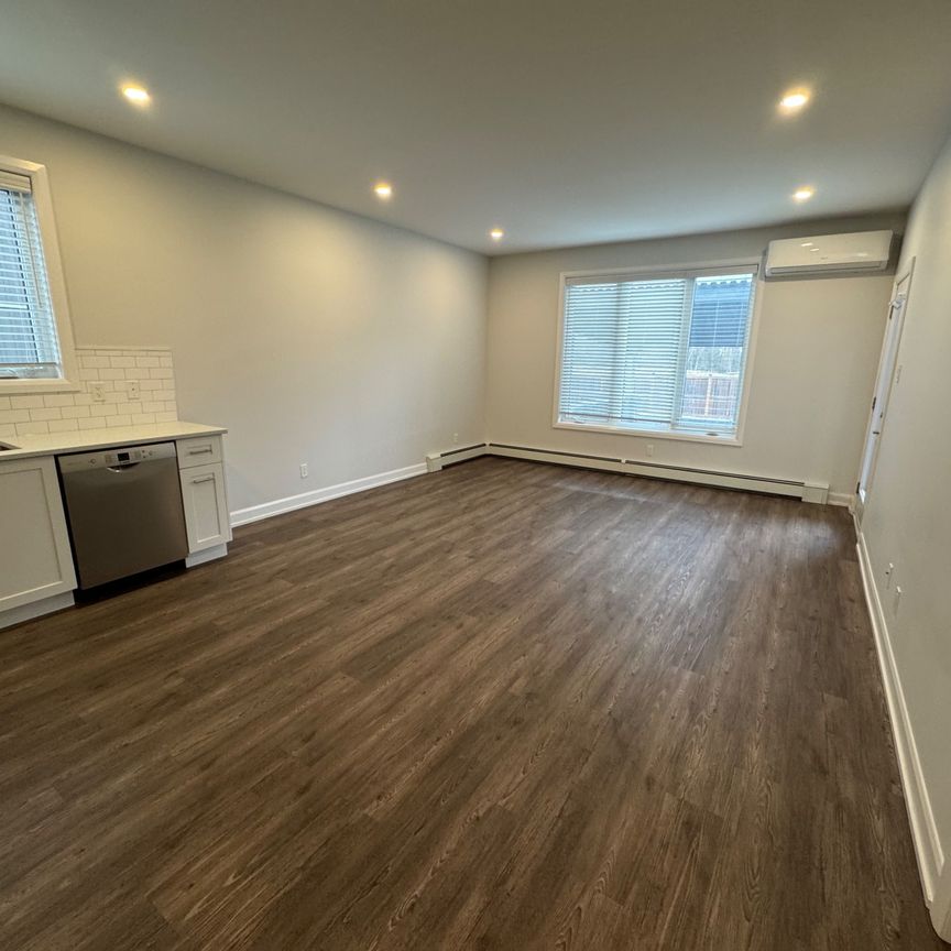 For Lease - 39 Senators Gate Drive Unit# 4, Perth, Ontario - Photo 1