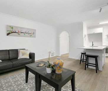 STUNNINGLY SOPHISTICATED PROPERTY IN THE CBD - Photo 4