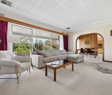 A Charming Hills Retreat in the Heart of Hahndorf - Photo 2