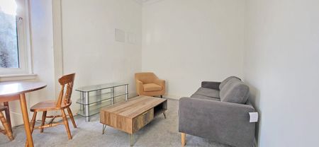 Cathcart Pl Flatshare, Edinburgh - Photo 2