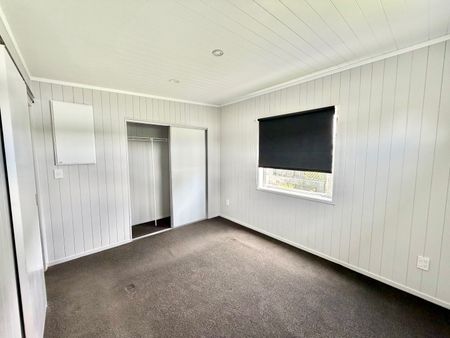 8A Lynmore Drive, Hill Park, Auckland - Photo 3