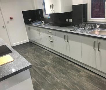 1 bedroom in a house share to rent - Photo 4