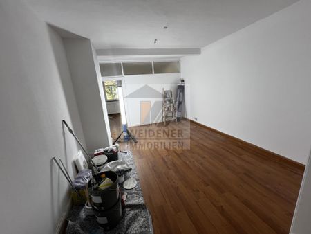 3,5 Raum Etagenwohnung mit neuem Bad, Kamin und Gartenabteil direkt an der Elster! - Photo 2