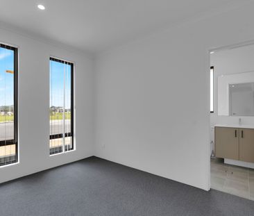 Four Bedroom Family Home in Baldivis - Photo 6