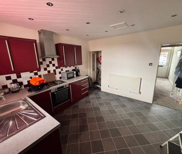 2 bedroom property to rent - Photo 3