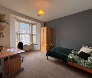 8 Bedroom, 83 Lower Ford Street – Student Accommodation Coventry - Photo 3