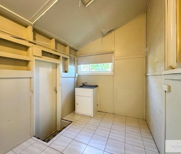 Character Charm & Modern Convenience – 99 Piper Street - Photo 5