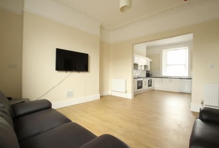 North Road East, Plymouth - Photo 2