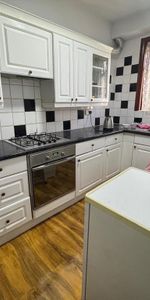 House share to rent - Photo 3