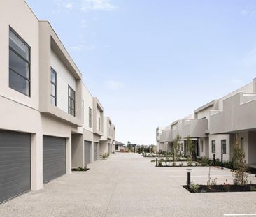 Spacious 2 Bedroom Unit - Photo 3