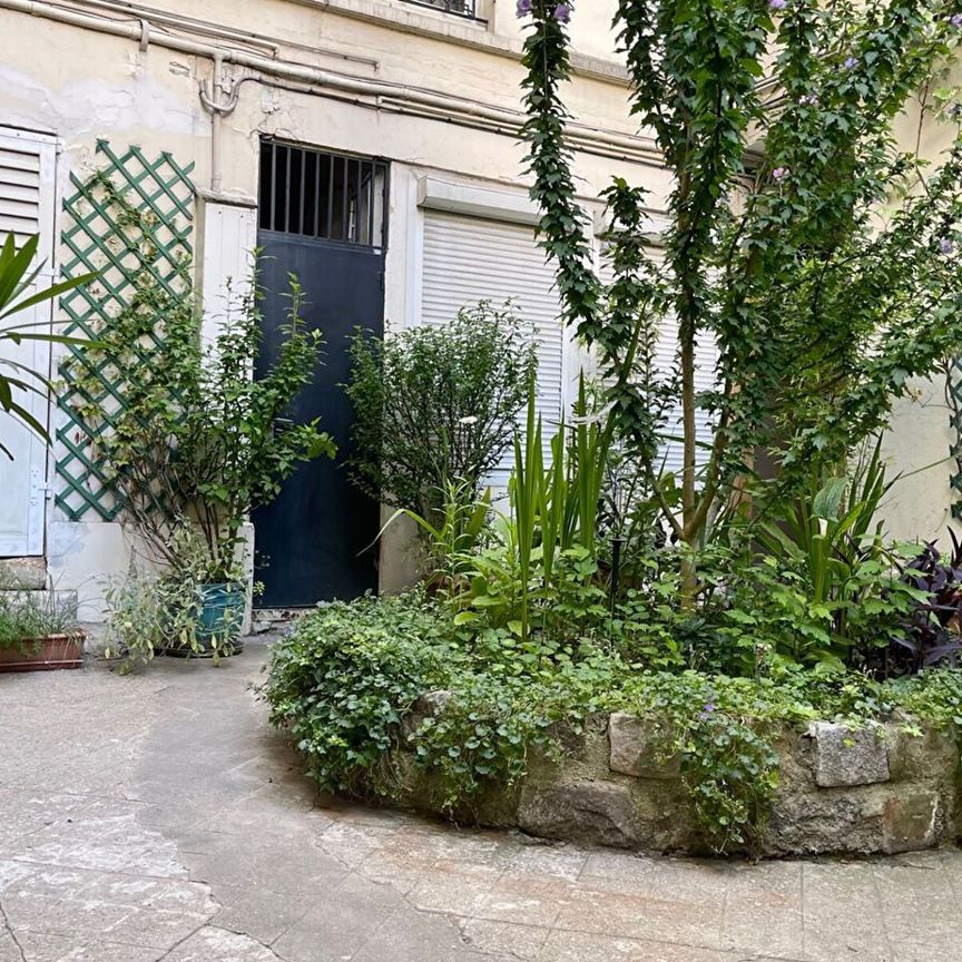 Appartement à louer 2 pièces • Paris 11 - Photo 1