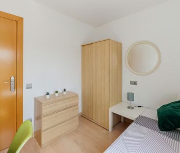 Carrer d'Amílcar, Barcelona, Catalonia 08041 - Photo 4