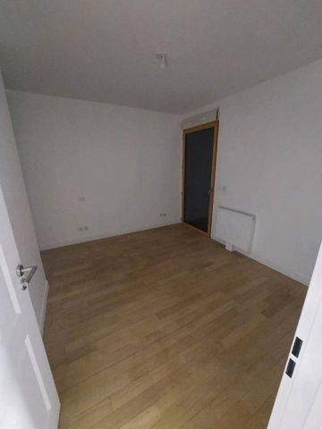 Location appartement duplex/triplex 4 pièces 105 m² à Lormont (33310) - Photo 2