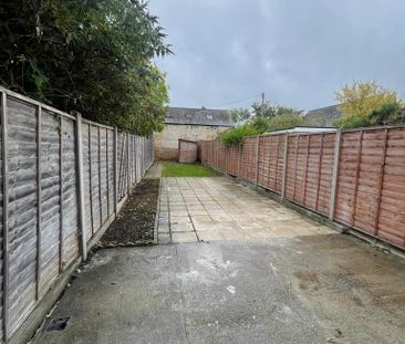 3 bedroom terraced house to rent - Photo 5