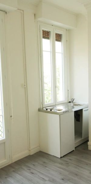 Location Appartement 1 pièce 16m² NICE 06000 - Photo 1