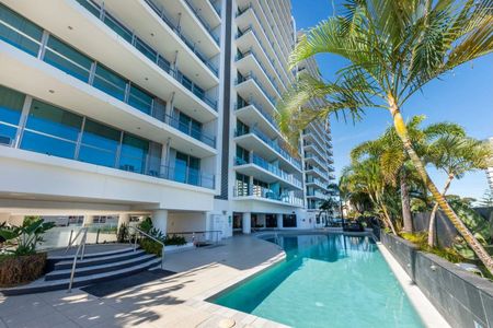 310/3018 Surfers Paradise Blvd, Surfers Paradise, QLD 4217 - Photo 3