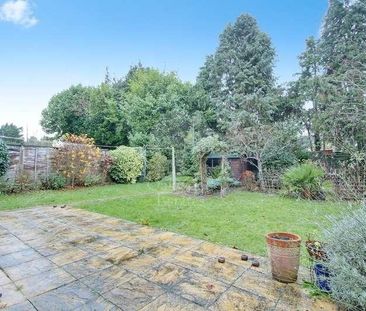 Fairfield Avenue, Datchet, Slough, SL3 - Photo 1