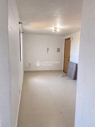 Apartamento com 2 quartos e 47m² para alugar em Moinhos de Vento, Canoas. - Photo 1