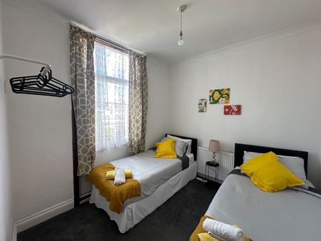 Room in a Shared House, Mortlake Road, IG1 - Photo 5