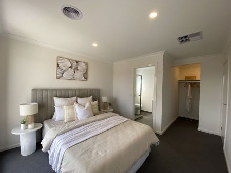 Brand New Family Home - Photo 3