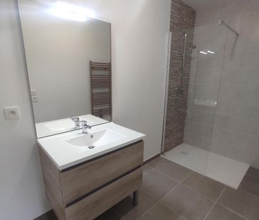 Location Appartement 2 pièces 52m² ST PRIEST 69800 - Photo 4