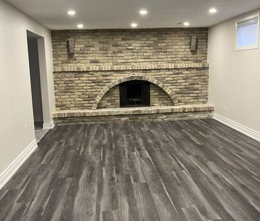 For Lease - 2380 Bridge Road, Oakville, Ontario - Photo 4