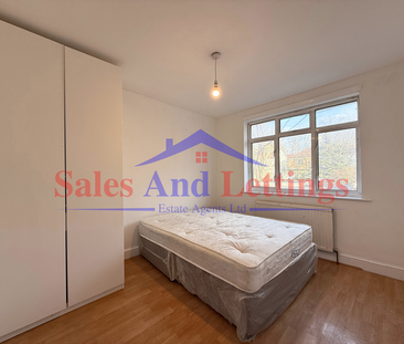 4 bedroom semi-detached house to rent - Photo 6