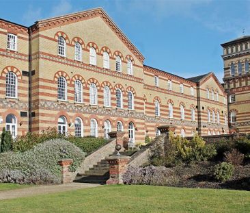 4 bedroom terraced house to rent - Photo 1