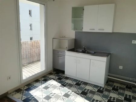 Location appartement 2 pièces - 51m² à Valenciennes (59300) - Photo 3