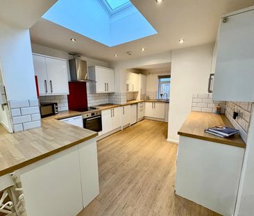 10 Bed Terraced House, Pomona St, S11 - Photo 6