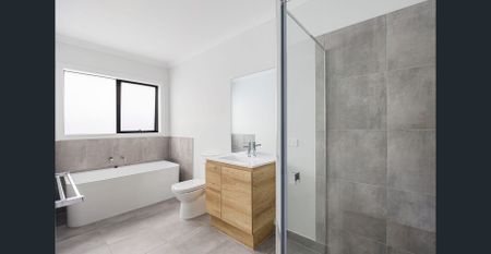 Brand new home, in booming pocket of Lucas! - Photo 5