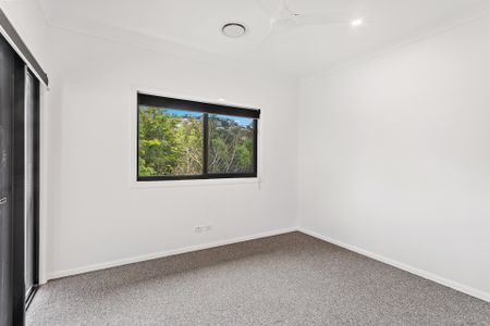 5 Stonehaven Court, Airlie Beach QLD 4802 - House For Rent - $1,500 | Domain - Photo 4