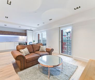 Studio Flat, Exchange Gardens, SW8 - Photo 2
