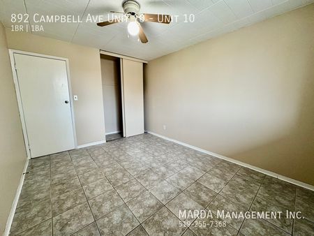 SPACIOUS 1BEDROOM/1BATH APARTMENT ON COLLEGE & CAMPBELL + HYDRO - Photo 2