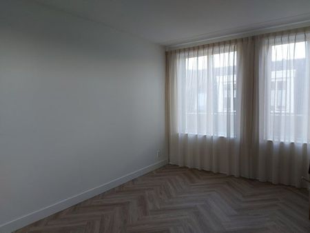 Te huur: Appartement E.E. van der Laanstraat 42 in Rijnsburg - Photo 4