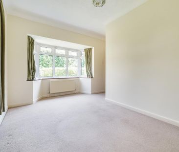 3 bedroom detached house to rent - Photo 2