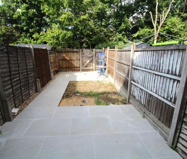 2 bedroom terraced house to rent - Photo 4