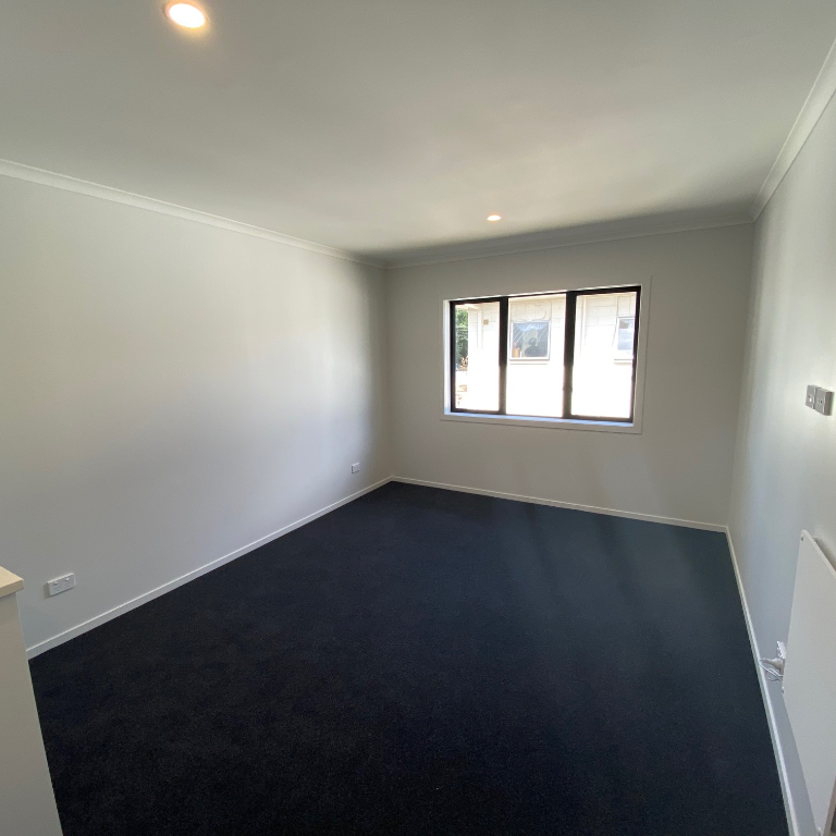 1a/61 Albert Street, Hamilton East — - Photo 1