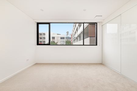 10 Barr Street, Camperdown NSW 2050 - House For Rent | Domain - Photo 2